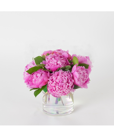 Indulge in the timeless beauty of Pretty in Peony, a breathtaking arrangement featuring 10 lush pink peonies in full bloom. 