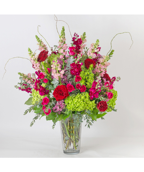 Ravishing Garden is a lush and romantic Valentine’s Day flower arrangement inspired by the beauty of an abundant floral garden. 